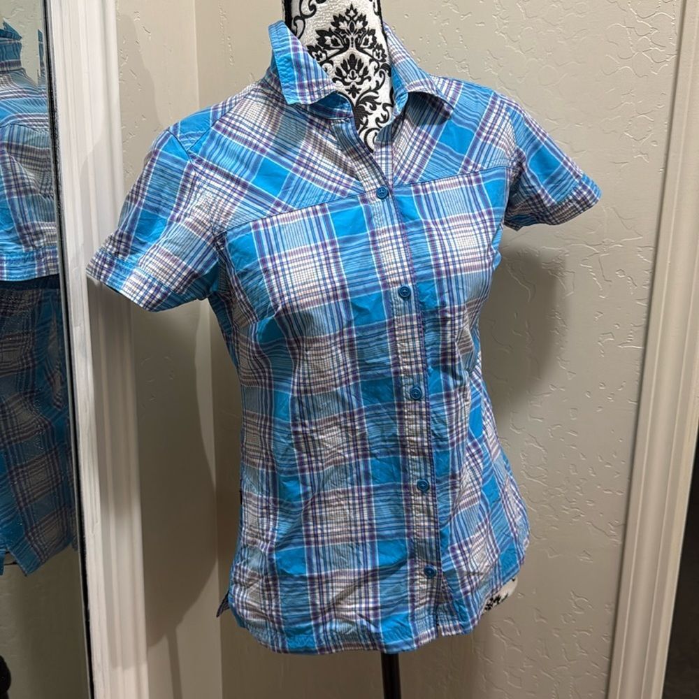 Columbia Striped Button Up Collared Shirt